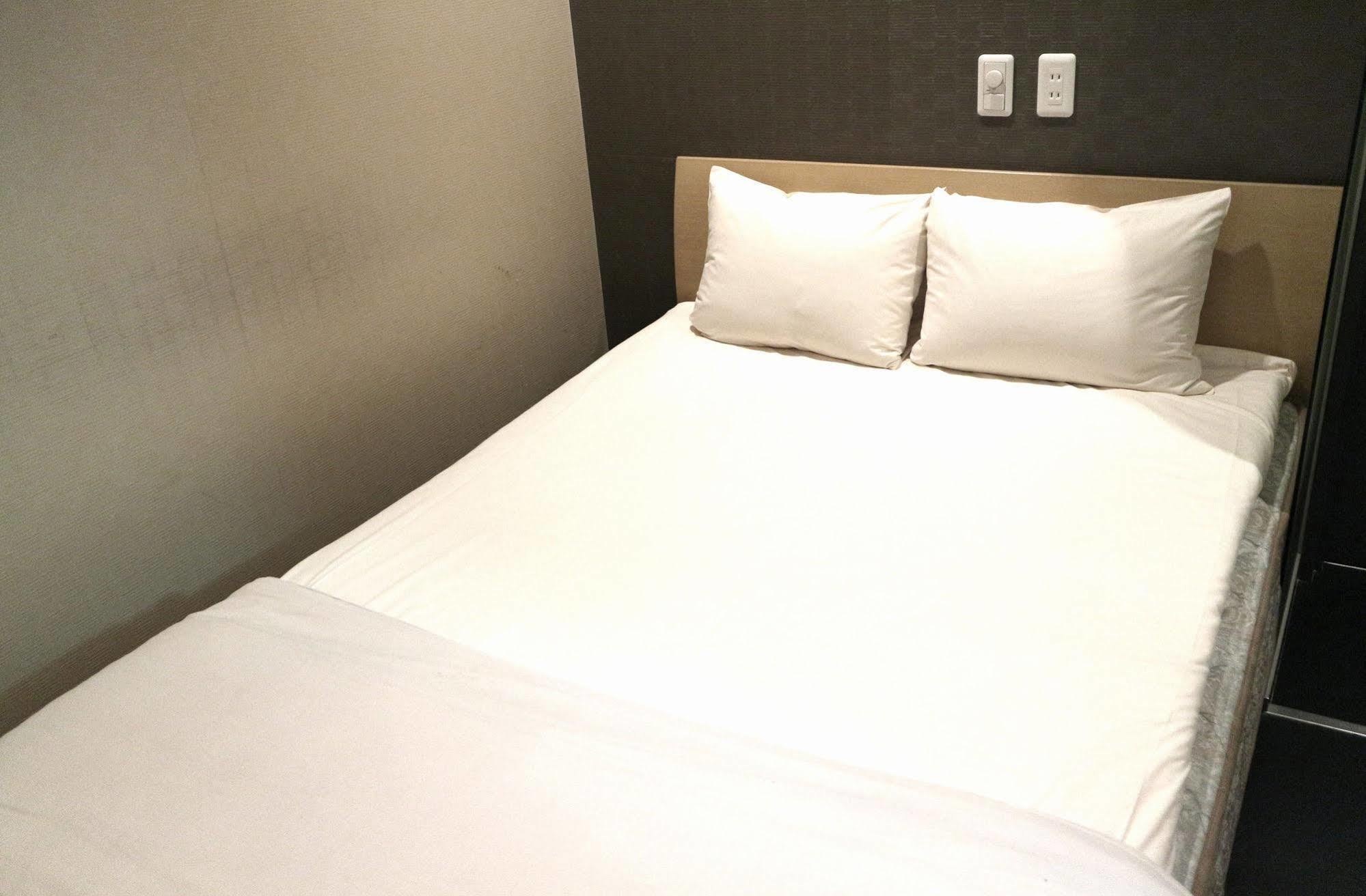 Uehonmachi Plaza Hotel (Adults Only) Osaka Exterior foto